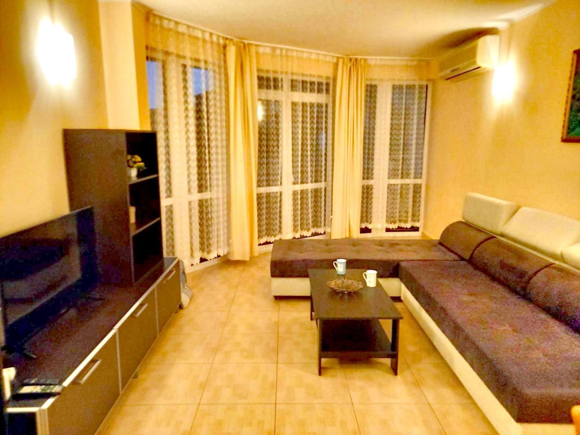 Central Plaza Apartment Pantai Sunny Bagian luar foto