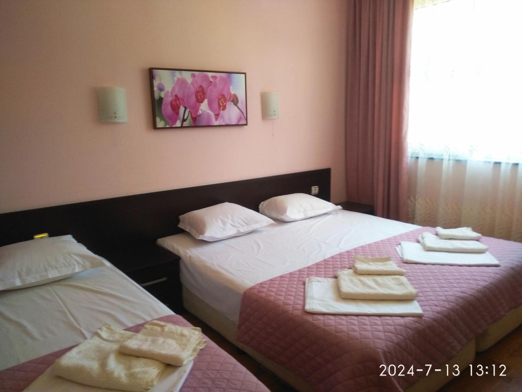 Central Plaza Apartment Pantai Sunny Bagian luar foto